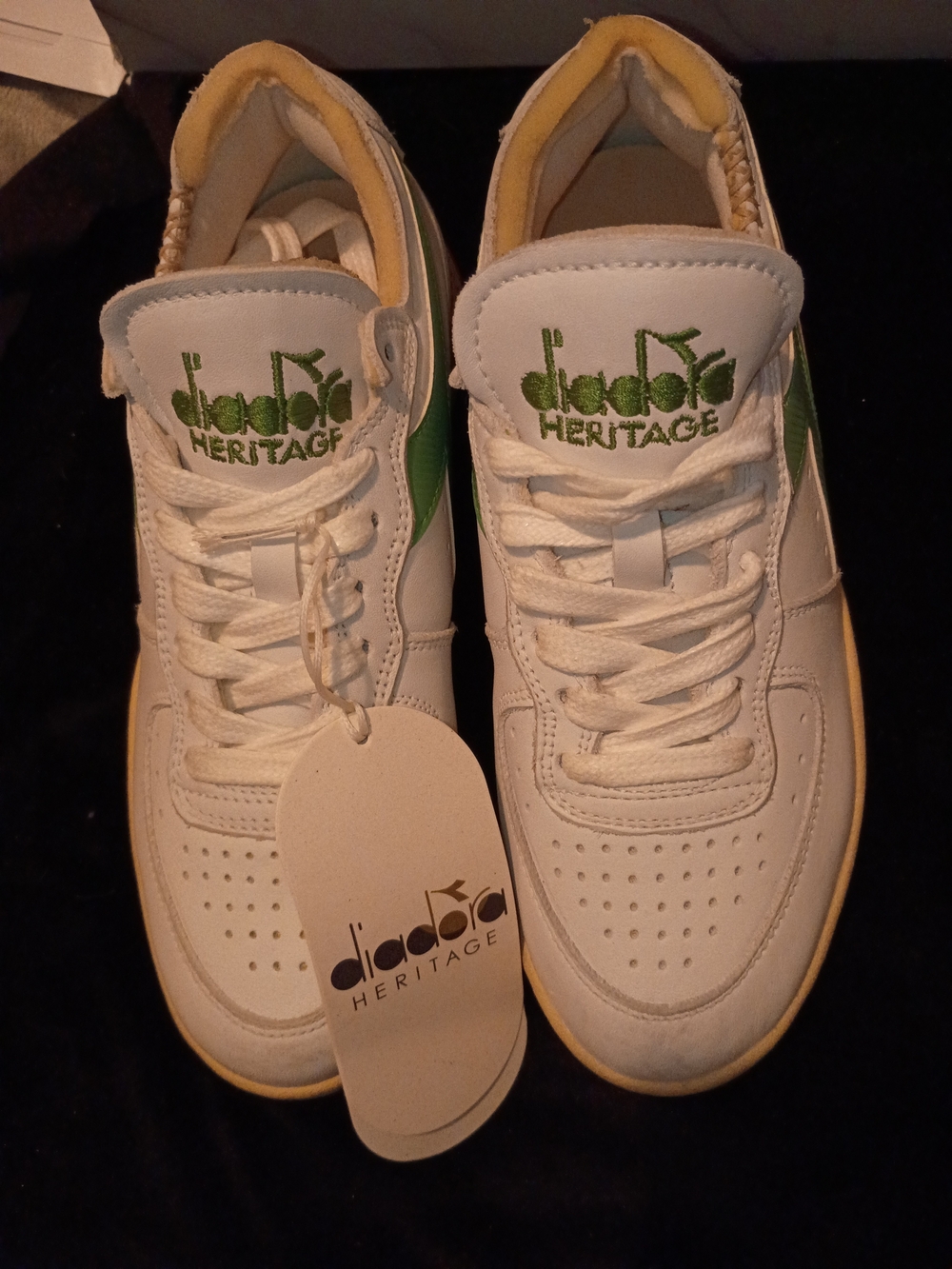 Diadora White Sneakers with Green Accents Size Women's 6.5 Men's 5